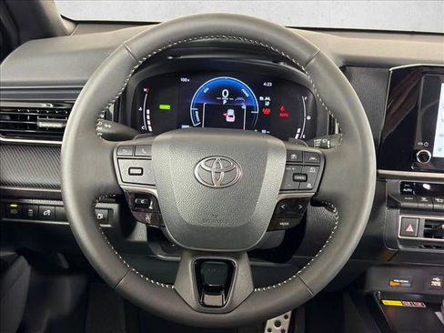 Used 2026 Toyota Camry SE FWD image 22