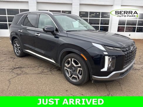 Used 2024 Hyundai Palisade Limited image 2