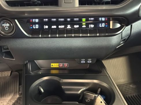 Used 2025 Lexus UX 300h AWD w/ Accessory Package (Z2) image 28
