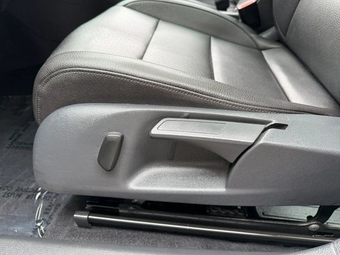 Used 2014 Volkswagen Jetta TDI FWD image 39
