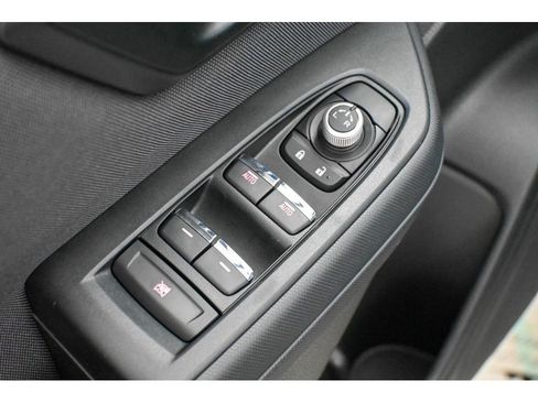 Used 2025 Subaru Forester Premium image 15