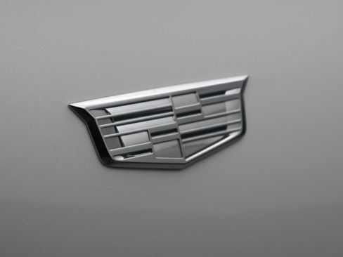 Used 2023 Cadillac XT6 Premium Luxury image 16