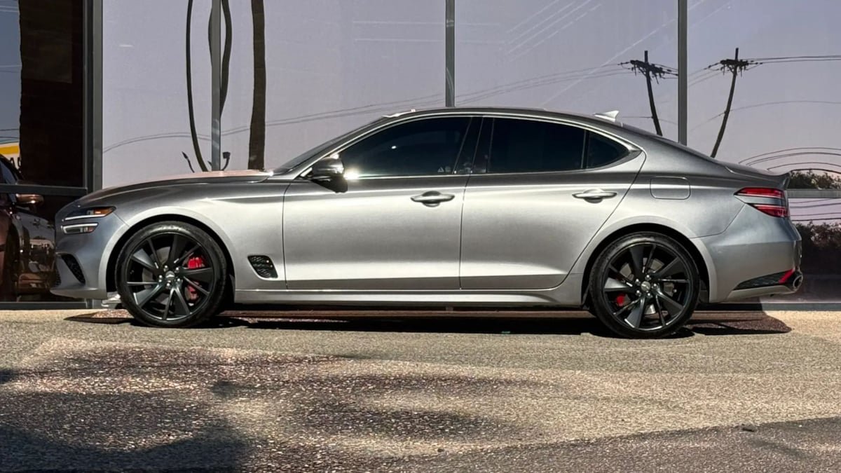 Used 2022 Genesis G70 3.3T w/ Sport Prestige Package AWD/4WD image 5