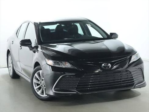 Certified 2023 Toyota Camry LE FWD image 2