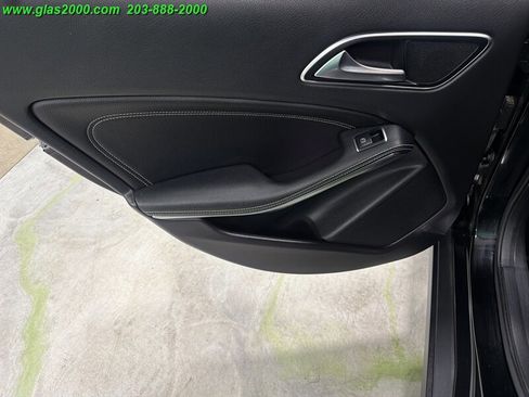 Used 2019 Mercedes-Benz GLA 250 w/ Convenience Package image 28