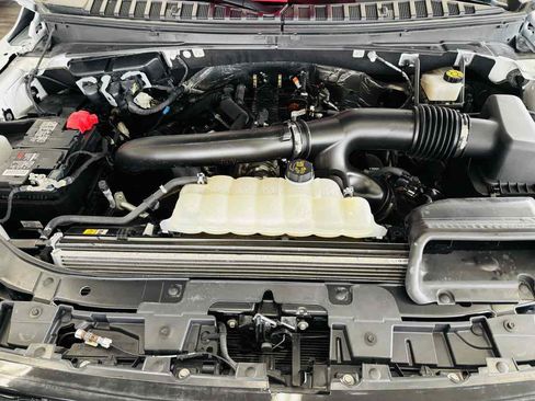 Used 2024 Ford Expedition Limited AWD/4WD image 23