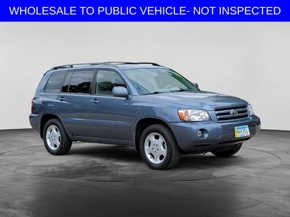 Used 2005 Toyota Highlander Limited w/ Leather Trim Pkg