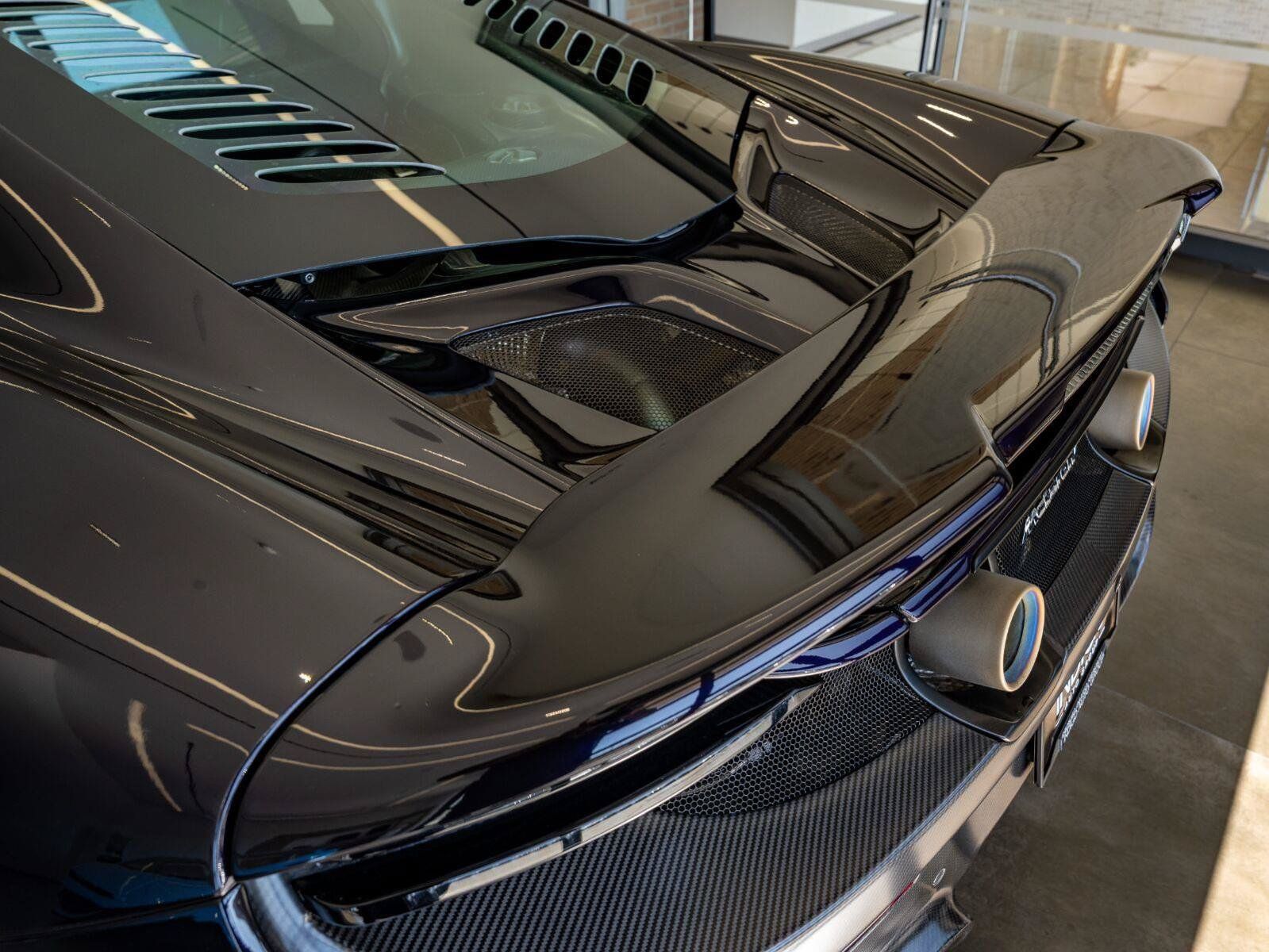 Used 2016 McLaren 675LT Coupe RWD image 46