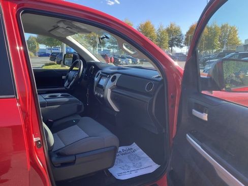 Used 2014 Toyota Tundra SR5 image 25