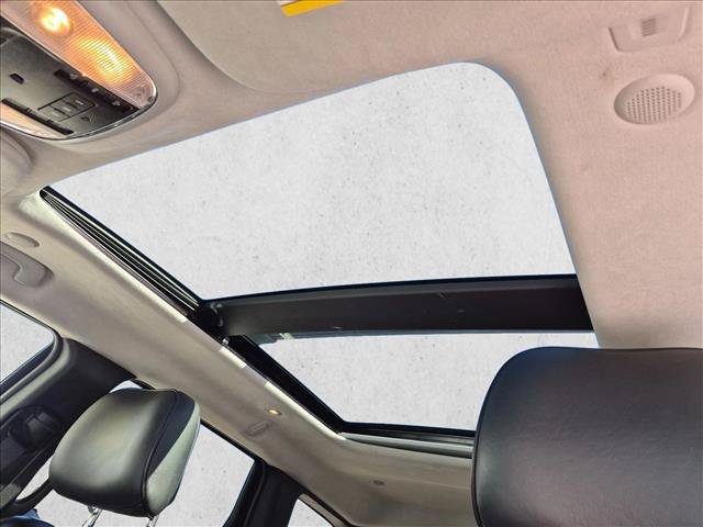 Used 2018 Jeep Grand Cherokee Summit AWD/4WD image 16