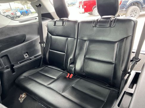 Used 2023 Ford Explorer XLT w/ Equipment Group 202A image 24