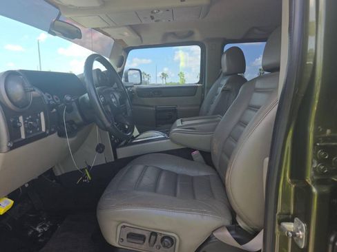 Used 2004 HUMMER H2 w/ Preferred Equipment Group AWD/4WD image 3