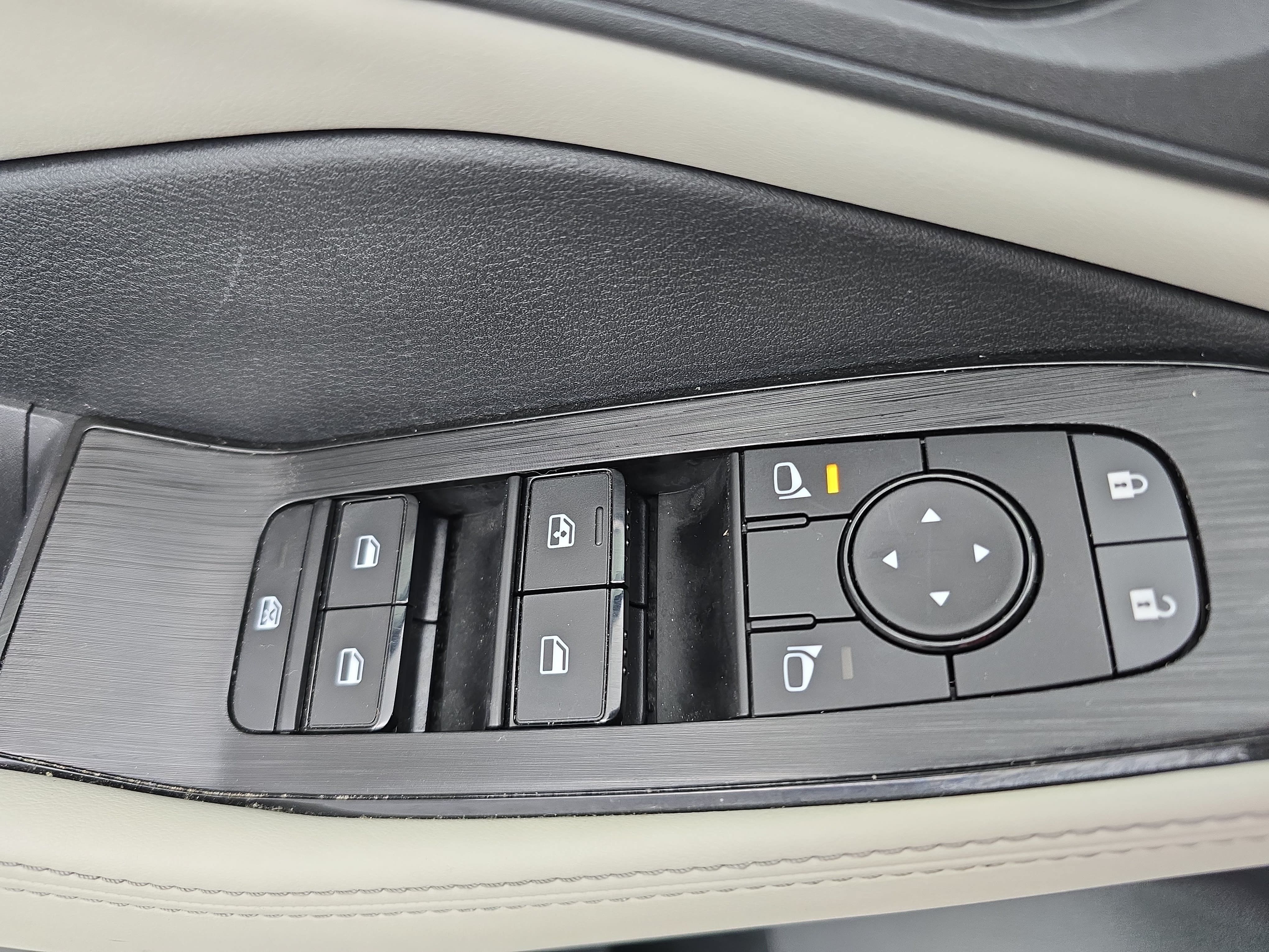 Certified 2024 Nissan Rogue SV w/ SV Premium Package AWD/4WD image 27