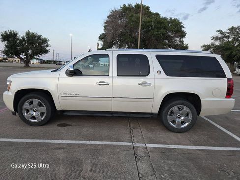 Used 2010 Chevrolet Suburban LTZ image 9