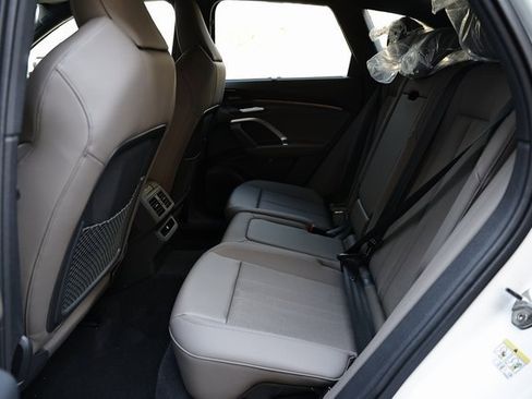 New 2025 Audi Q5 Premium Plus image 25