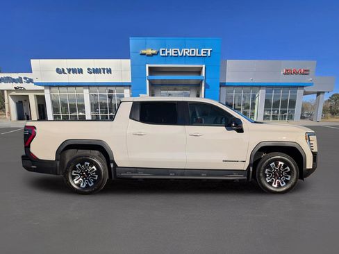 New 2026 GMC Sierra EV Elevation image 7