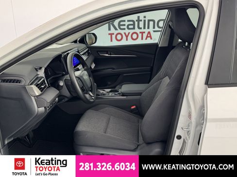 New 2026 Toyota Camry LE FWD image 5
