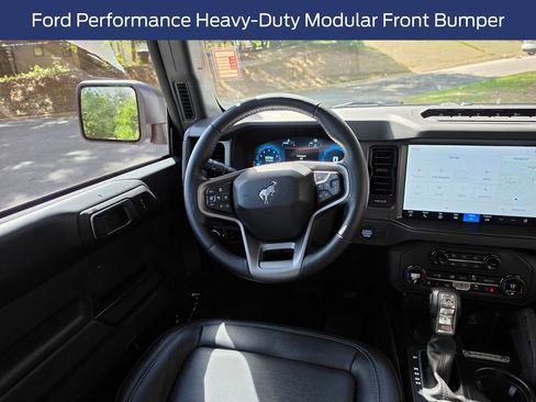 Used 2025 Ford Bronco Badlands image 14