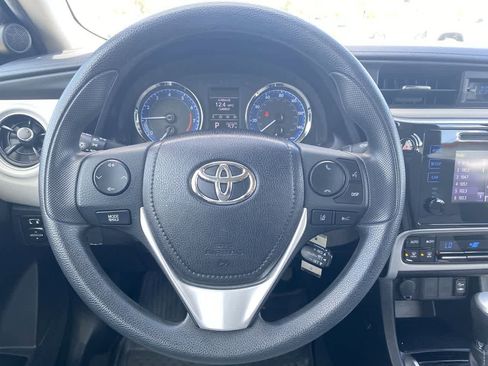 Used 2019 Toyota Corolla LE FWD image 14