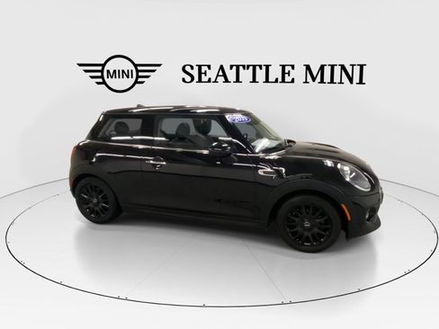 Used 2019 MINI Cooper 2-Door Hardtop FWD image 13