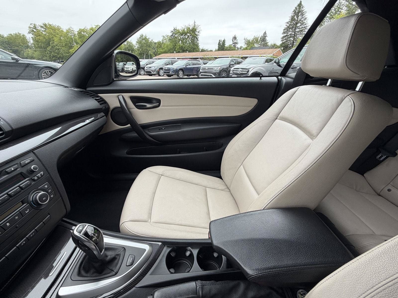 Used 2013 BMW 135i Convertible RWD image 15