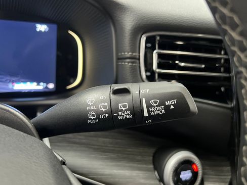 Used 2024 Jeep Wagoneer L Series II image 55