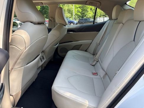 Used 2021 Toyota Camry XLE w/ Carpet Mat Package (TMS) AWD/4WD image 17