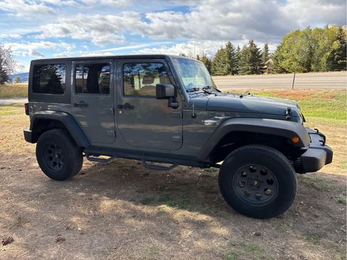 Used 2015 Jeep Wrangler Unlimited Sport w/ Quick Order Package 24S image 14