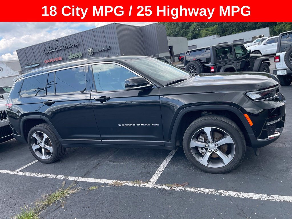 Used 2023 Jeep Grand Cherokee L Limited w/ Luxury Tech Group II AWD/4WD image 1