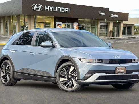 New 2026 Hyundai Ioniq 5 SEL image 2