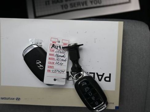Used 2022 Hyundai Palisade SEL w/ Convenience Package image 13