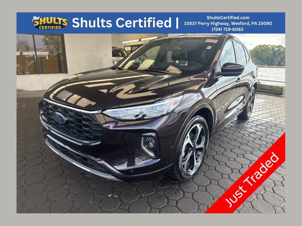 Used 2023 Ford Escape ST-Line Elite w/ Premium Technology Package AWD/4WD image 1