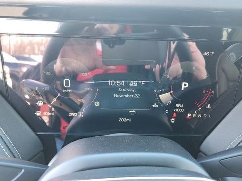 New 2026 GMC Yukon Elevation image 18