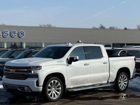 Used 2021 Chevrolet Silverado 1500 High Country image 31