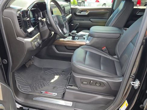 Certified 2024 Chevrolet Silverado 1500 RST AWD/4WD image 29