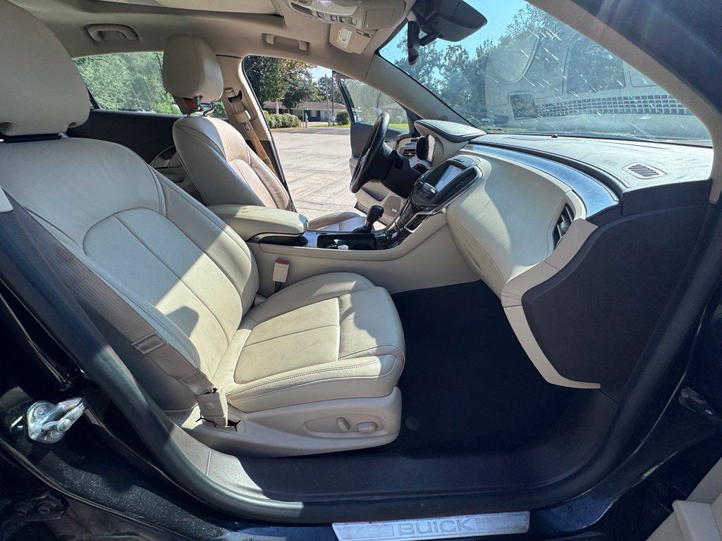 Used 2015 Buick LaCrosse Premium w/ Driver Confidence Package #1 FWD image 21