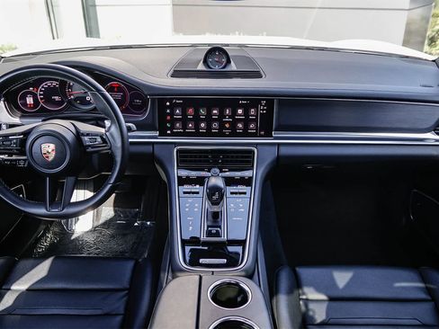 Used 2023 Porsche Panamera Platinum Edition image 10