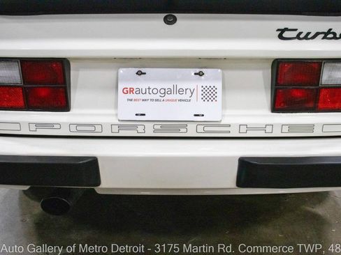 Used 1988 Porsche 944 Turbo image 30