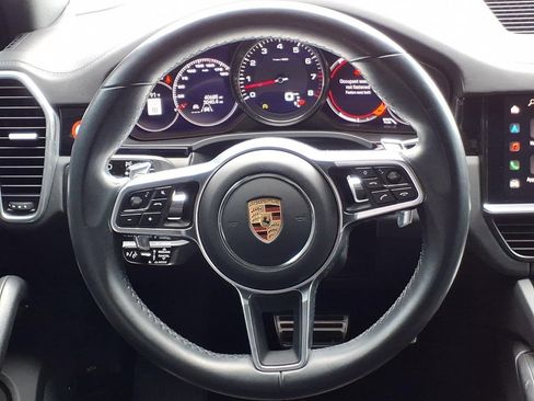 Used 2023 Porsche Cayenne S Platinum AWD/4WD image 21