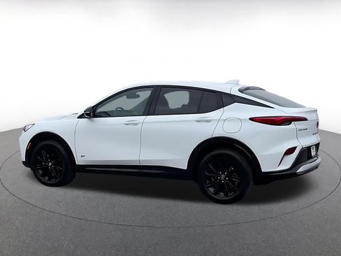 Used 2025 Buick Envista Sport Touring image 12