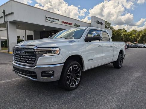 Used 2025 RAM 1500 Limited AWD/4WD image 9