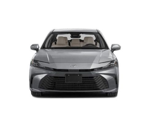 Used 2026 Toyota Camry XLE AWD/4WD image 4