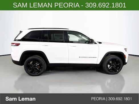 New 2025 Jeep Grand Cherokee Limited w/ Black Appearance Package image 8