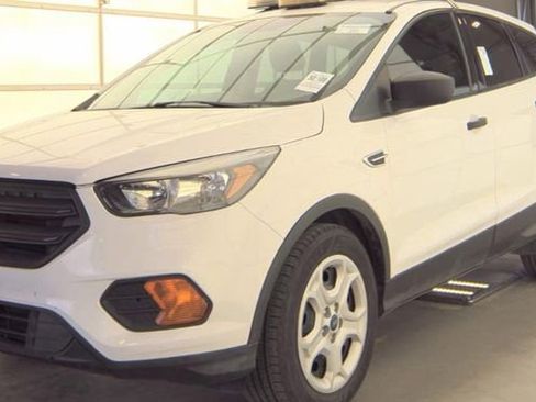 Used 2019 Ford Escape S image 1