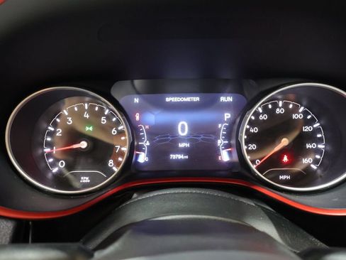 Used 2017 Jeep Compass Trailhawk w/ Cold Weather Group AWD/4WD image 40