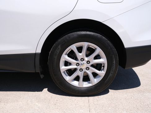 Used 2021 Chevrolet Equinox LT FWD image 14