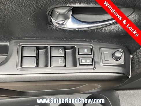 Used 2021 Nissan Titan PRO-4X w/ Pro-4x Utility Package image 16