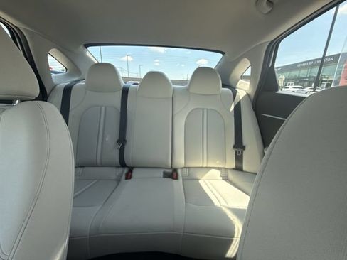 Used 2025 Hyundai Sonata SE FWD image 21