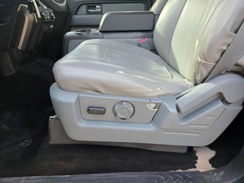 Used 2013 Ford F150 XLT w/ Luxury Equipment Group image 12