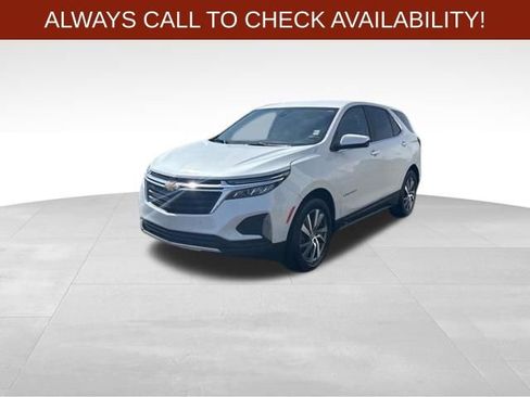 Used 2023 Chevrolet Equinox LT image 3